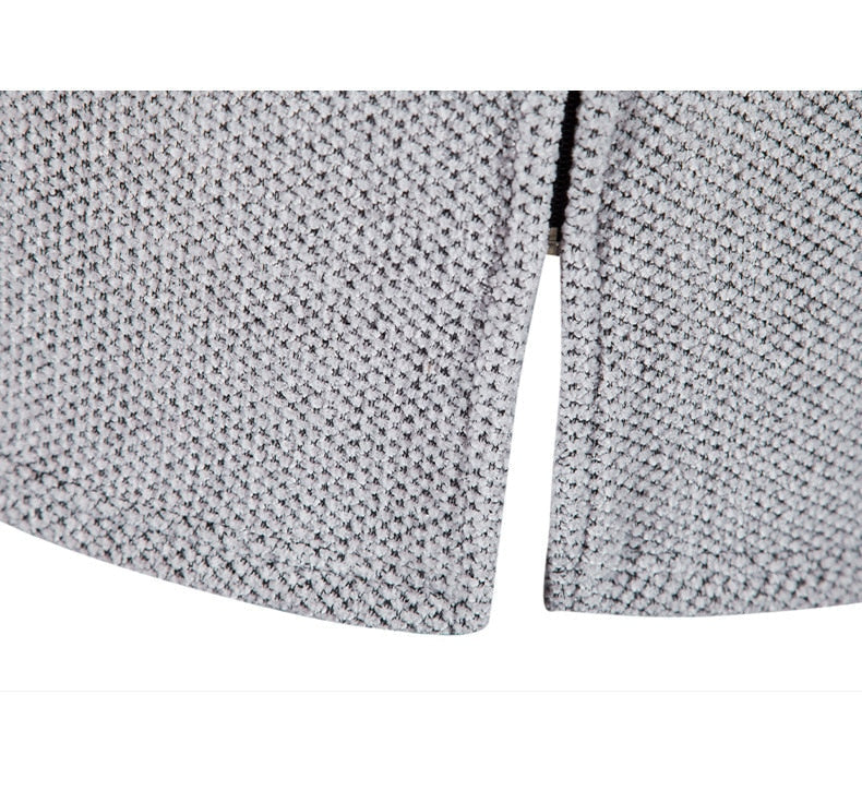 Warmer Herrenmantel mit Kapuze